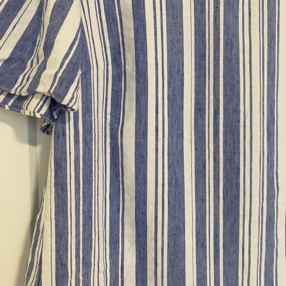 CAbi 5343 Wing Top Blue White Striped Linen Blend Blouse Crop Keyhole Size Small - Picture 8 of 10